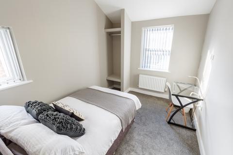 6 bedroom house to rent, Hannan Road, L6 6DA,