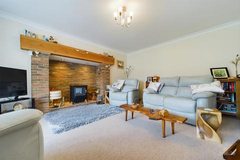 3 bedroom detached house for sale, Worsley Paddock, North Lincolnshire DN39