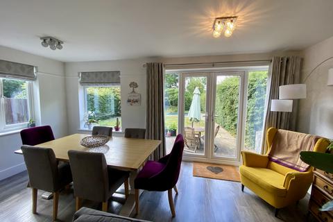 Little Knowle Chiddingly Road, Horam, Heathfield, TN21 0JH