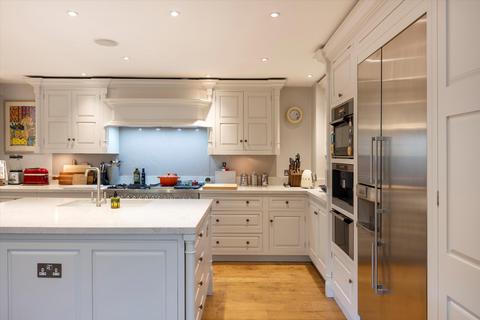 4 bedroom property for sale, Hans Place, Knightsbridge, London, SW1X.