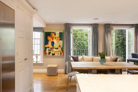 4 bedroom property for sale, Hans Place, Knightsbridge, London, SW1X.