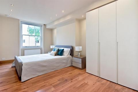 2 bedroom flat to rent, ELVASTON MEWS, London, SW7