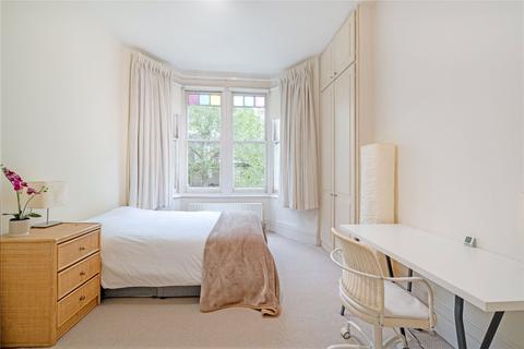 3 bedroom flat for sale, Westbere Road, Cricklewood, NW2