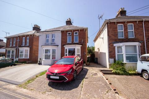 2 bedroom semi-detached house for sale, Gunville Road, Carisbrooke