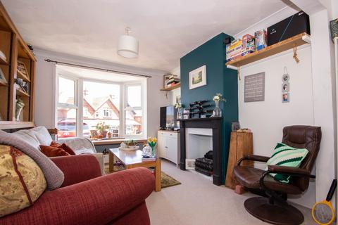 2 bedroom semi-detached house for sale, Gunville Road, Carisbrooke