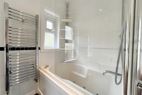 52a Leaphill Road, Bournemouth, BH7 6LU