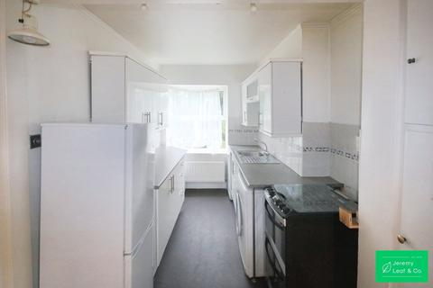 2 bedroom maisonette for sale, Glenthorne Road, Friern Barnet, N11
