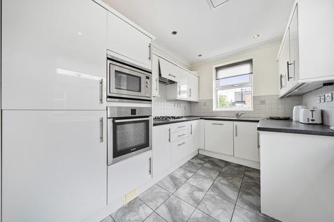 2 bedroom apartment for sale, Queensway London W2