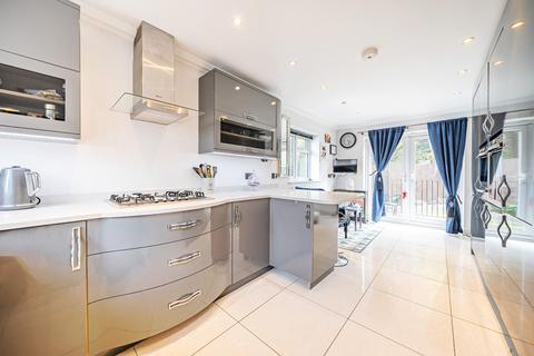 3 bedroom detached house for sale, Westbury Road, Northwood, Middlesex