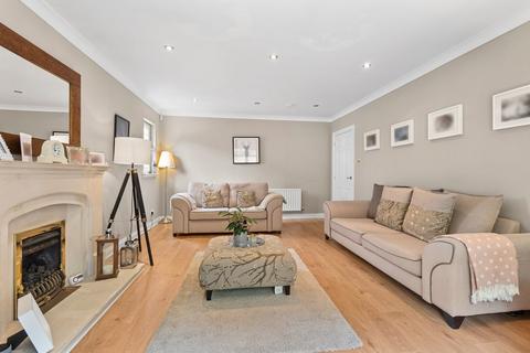 7 Stane Brae, Stewarton, Kilmarnock, KA3 5GZ