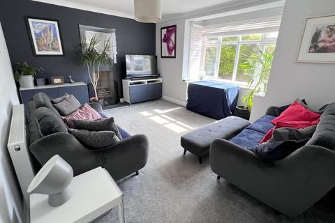 88 Barnes Crescent, Ensbury Park, Bournemouth, BH10 5AW