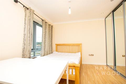 2 bedroom apartment to rent, Quayside Drive, Colchester, Essex, CO2