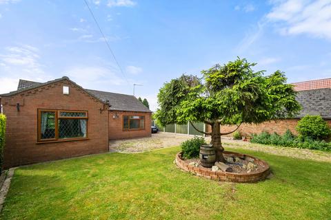 2 bedroom detached bungalow for sale, Station Road, Willoughby, LN13