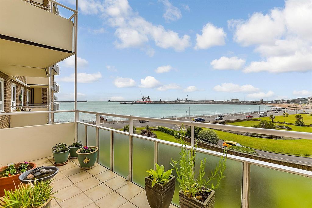The Gateway, Dover, Kent 3 bed apartment for sale £325,000