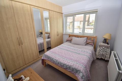 3 bedroom detached house for sale, Clivedon Road, Highams Park , London. E4 9RL