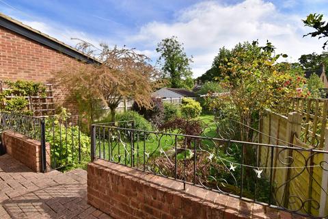 3 bedroom detached house for sale, Clivedon Road, Highams Park , London. E4 9RL