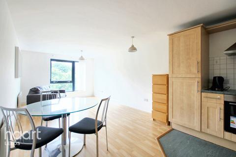 2 bedroom apartment for sale, North Street, Leeds. LS2