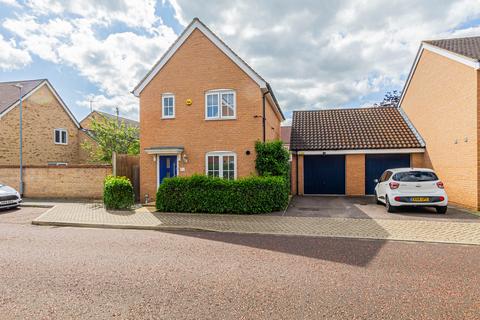 3 bedroom detached house for sale, Aggregate Walk, Colchester, CO2