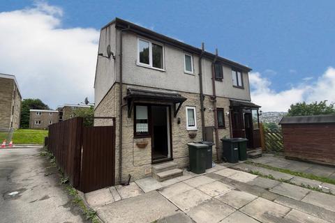 2 bedroom semi-detached house to rent, Parklee Court, Keighley, BD21