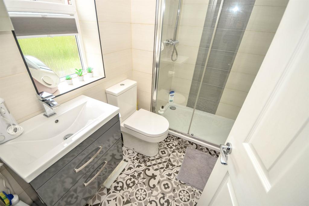 En Suite Shower Room