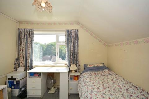 1 Beech Lees, Farsley, Pudsey, LS28 5JY