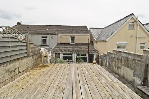 3 bedroom end of terrace house for sale, Tonyrefail, Porth CF39