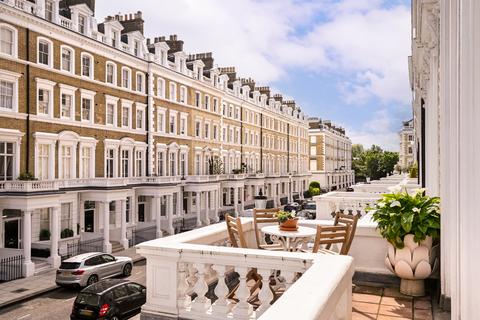 2 bedroom maisonette for sale, Onslow Gardens, South Kensington, London