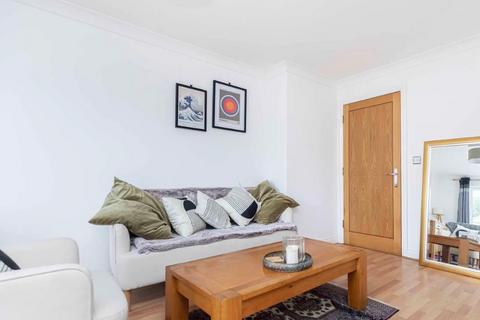 2 bedroom flat for sale, Flat 2 Seashells, 17 Studland Road, Alum Chine, Bournemouth, Dorset, BH4 8HZ