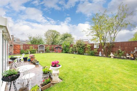 Willow Reach Christmas Lane, High Halstow, Rochester, ME3 8SN