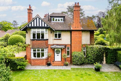 6 bedroom detached house for sale, Southdown Road, Woldingham, Caterham, Surrey, CR3