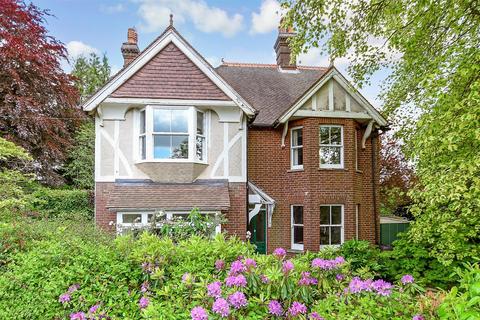 4 bedroom detached house for sale, Crowborough Hill, Crowborough, East Sussex