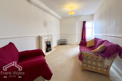 2 bedroom flat to rent, St. Andrews Road South, Lytham St. Annes, Lancashire