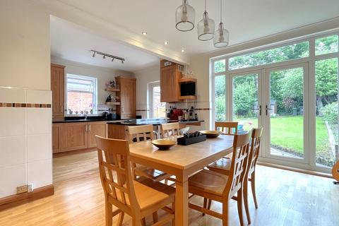 32 Minster Road, Bromley, BR1 4DZ