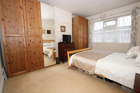 32 Minster Road, Bromley, BR1 4DZ