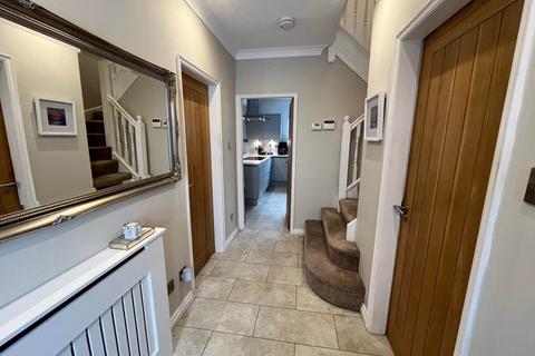 20 Arkle Drive, Chadderton, Oldham, OL9 0ND