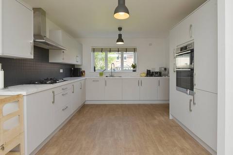 9 Eilston Drive, Kirkliston, EH29 9FN
