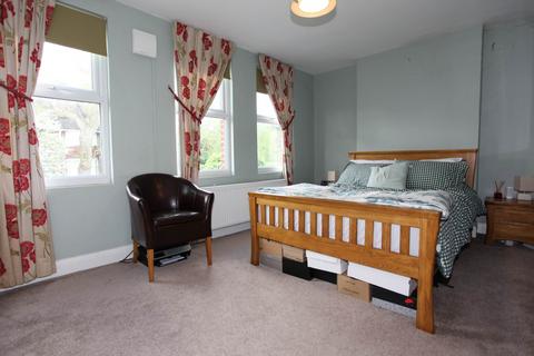 56 Hatfield Road, Potters Bar, EN6 1HT