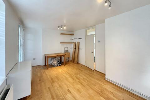 2 bedroom flat for sale, Flat 1 Bertrand House, Leigham Avenue, Streatham, London, SW16 2TJ
