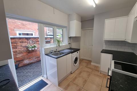 16 Middle Street, Worcester, WR1 1NQ