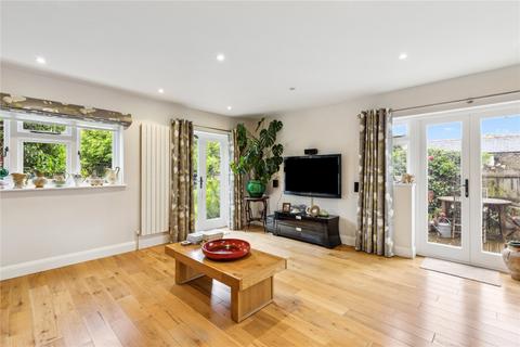 64 Westmoreland Road, London, SW13 9RY