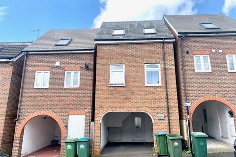3 bedroom detached house to rent, INNER AVENUE, SOUTHAMPTON