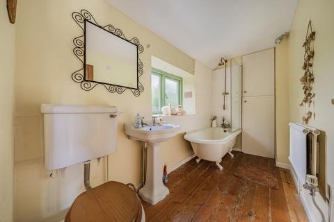 3 bedroom cottage for sale, Middle Barton,  Oxfordshire,  OX7