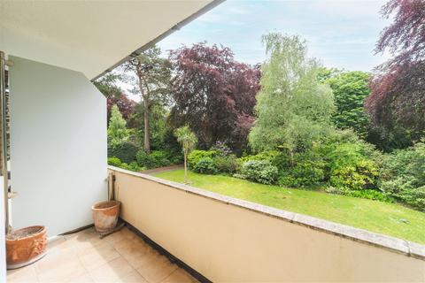 2 bedroom flat for sale, Marlborough Road, Bournemouth BH4