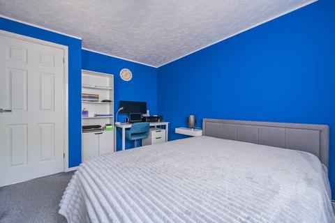 2 bedroom flat for sale, Evelyn Denington Road, London, Beckton, London, E6