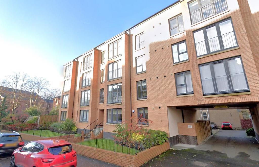 Lochleven Road, Battlefield, Glasgow... 2 bed flat £1,200 pcm (£277 pw)