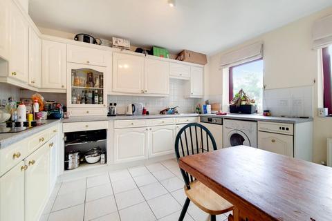 2 bedroom flat to rent, William Morris Way, Sands End, London, SW6