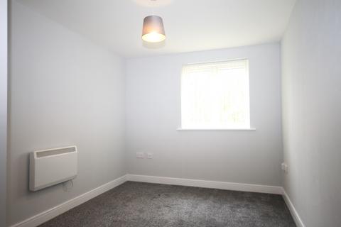 2 bedroom flat to rent, Foxglove Way, Luton, LU3