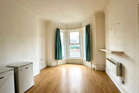 1 bedroom flat for sale, King Street, Southport, PR8 1LG