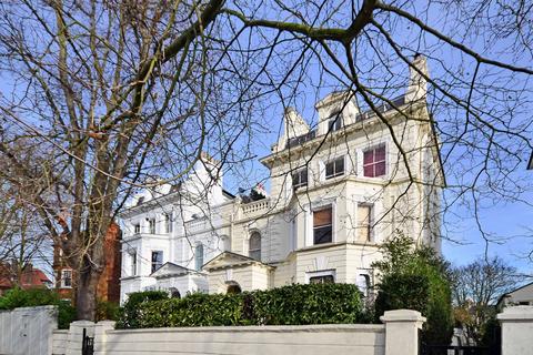 2 bedroom flat to rent, Rosslyn Hill, Hampstead, London, NW3