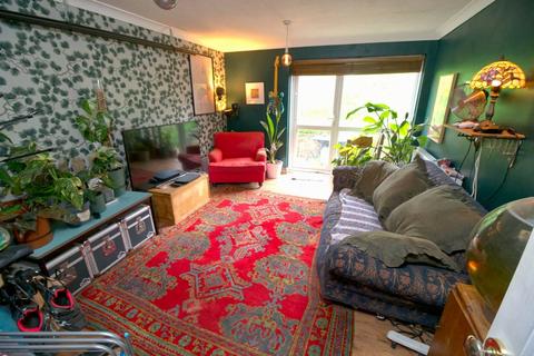 2 bedroom apartment for sale, Oak Drive, Rodborough, Stroud, Gloucestershire, GL5